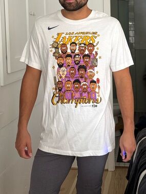 Nike White Los Angeles Lakers 'Champions' Graphic Tee - Men's